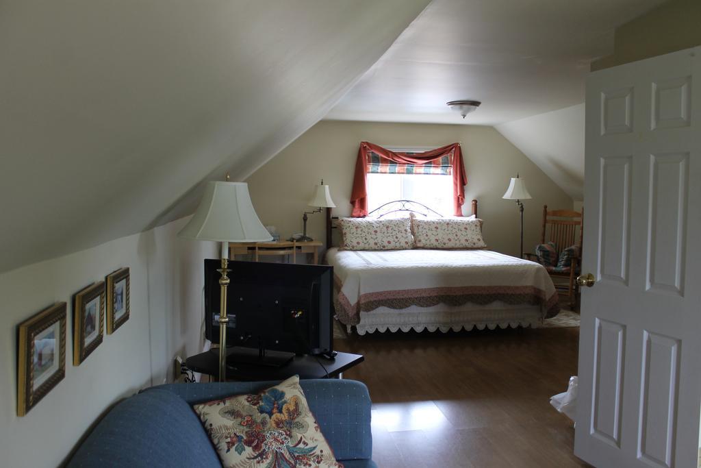 Mackenzie House B&B By Elevate Rooms Port Hawkesbury Chambre photo