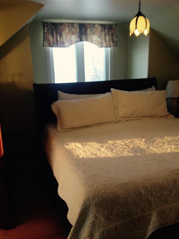 Mackenzie House B&B By Elevate Rooms Port Hawkesbury Extérieur photo
