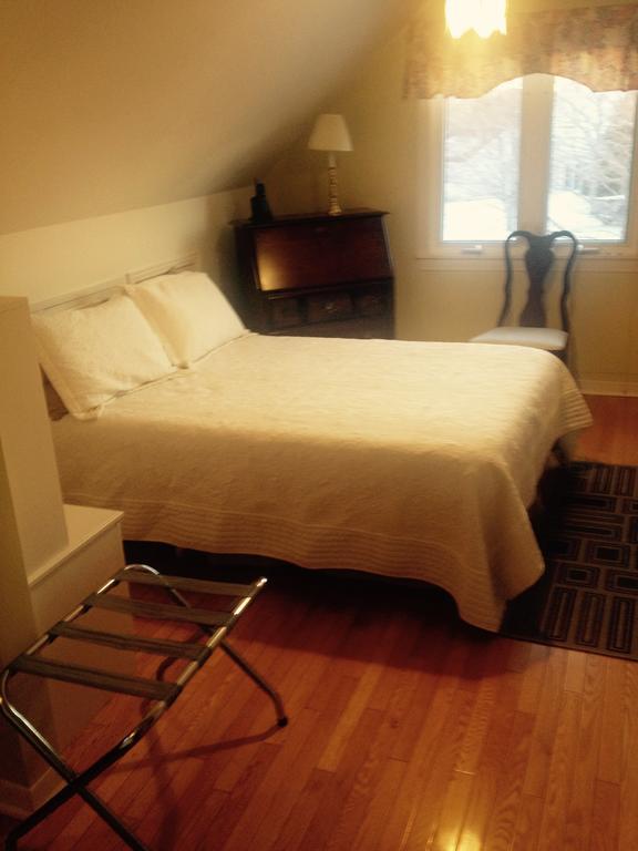 Mackenzie House B&B By Elevate Rooms Port Hawkesbury Chambre photo