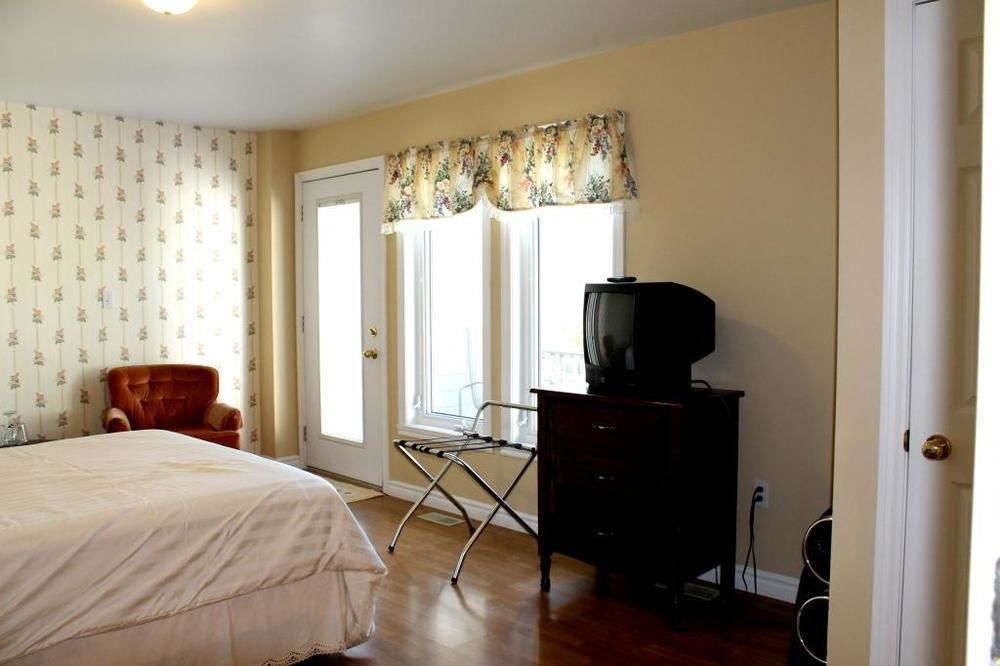 Mackenzie House B&B By Elevate Rooms Port Hawkesbury Extérieur photo