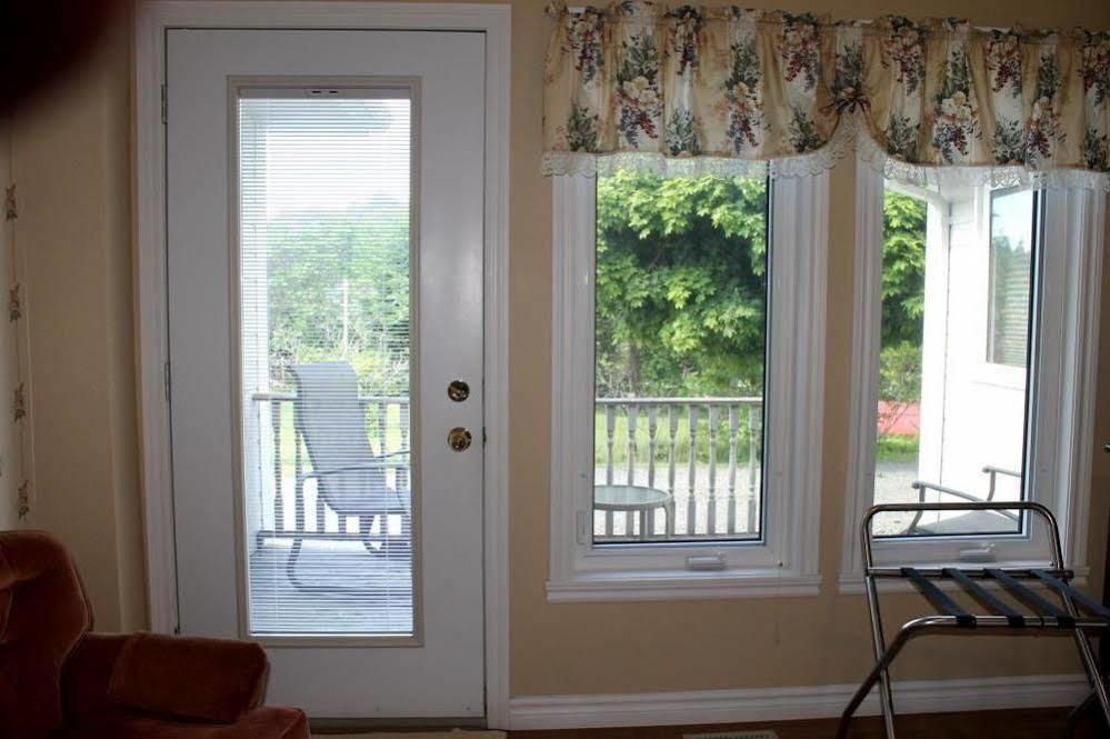 Mackenzie House B&B By Elevate Rooms Port Hawkesbury Extérieur photo
